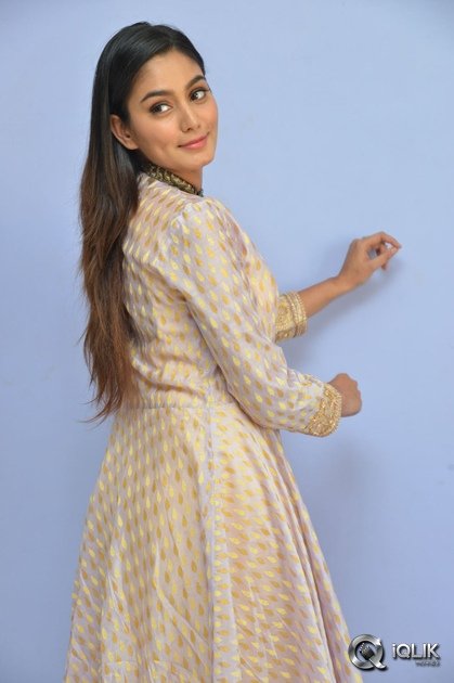 Sana-Maqbool-At-Mama-O-Chandamama-Movie-Press-Meet